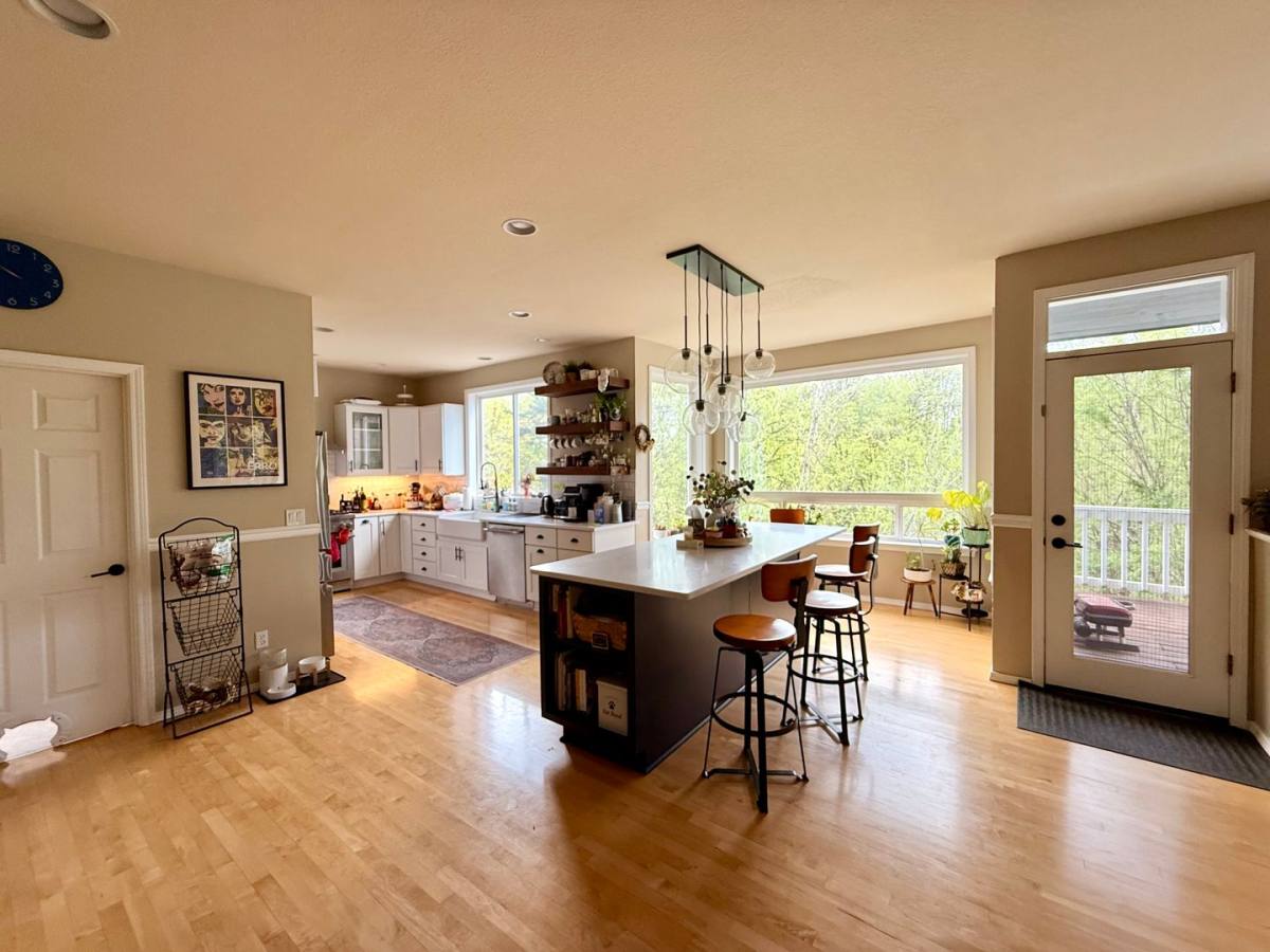 House for rent at 1922 NW New Hope Court, Portland, OR 97229