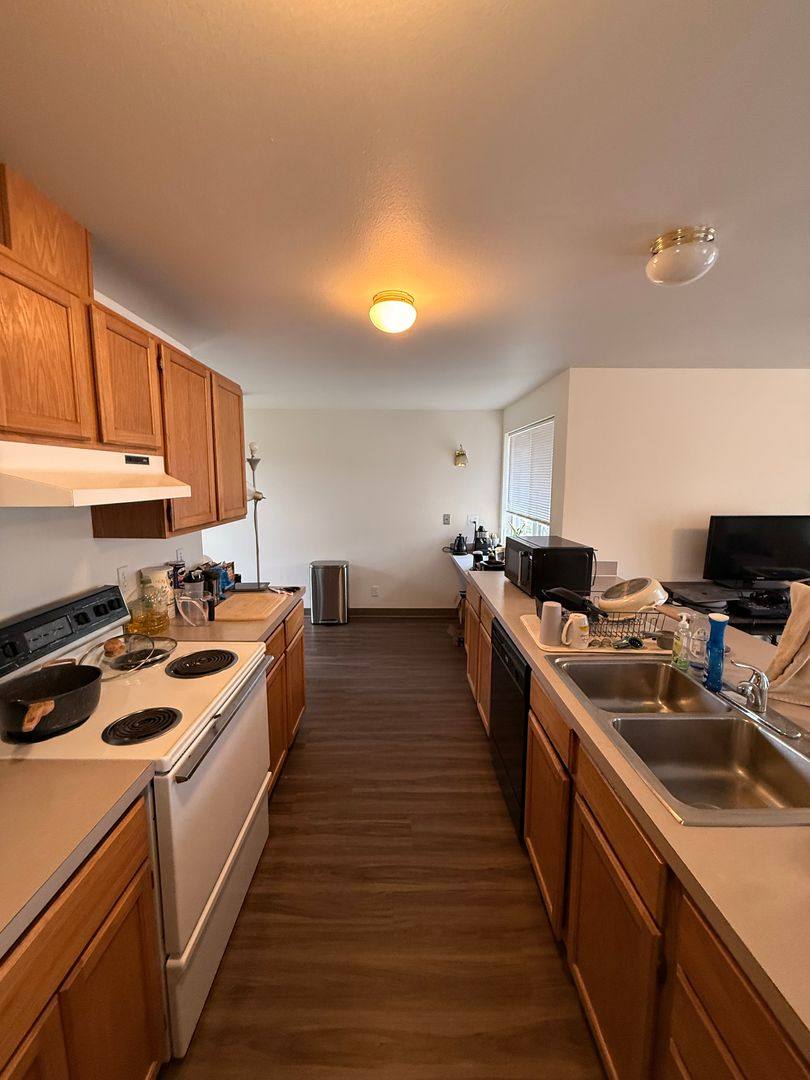 Apartment for rent at 2119 2121 Michigan St, Bellingham, WA 98229