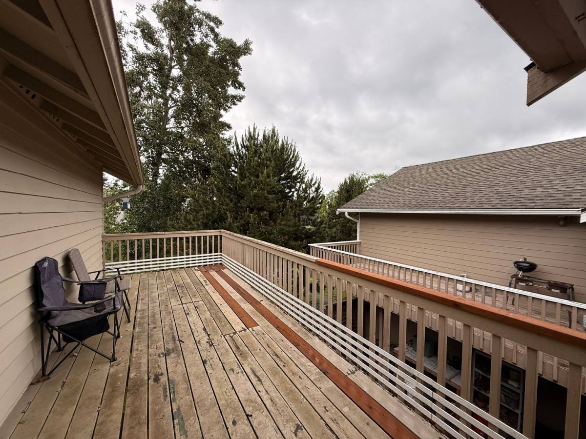 Apartment for rent at 2119 2121 Michigan St, Bellingham, WA 98229