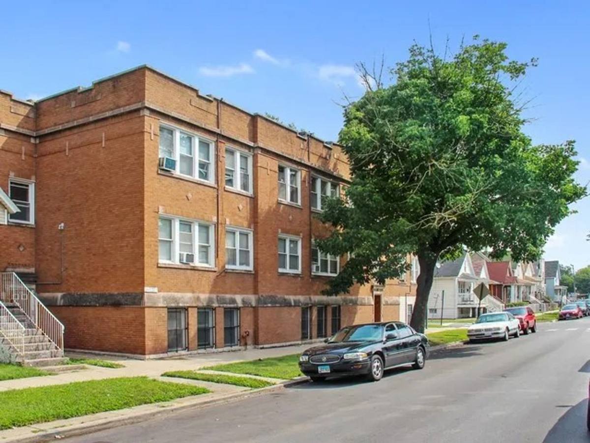 Apartment for rent at 7956 S Normal Ave, Chicago, IL 60620