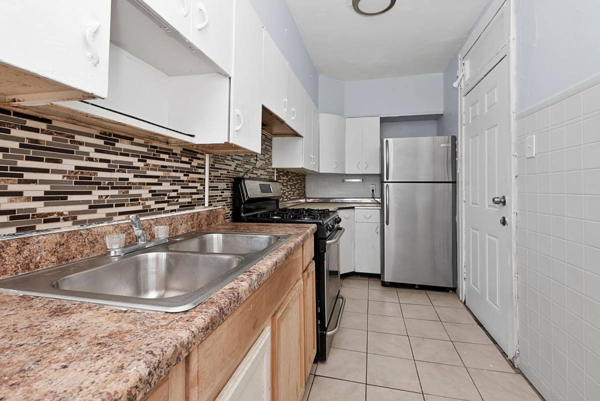 Apartment for rent at 7956 S Normal Ave, Chicago, IL 60620