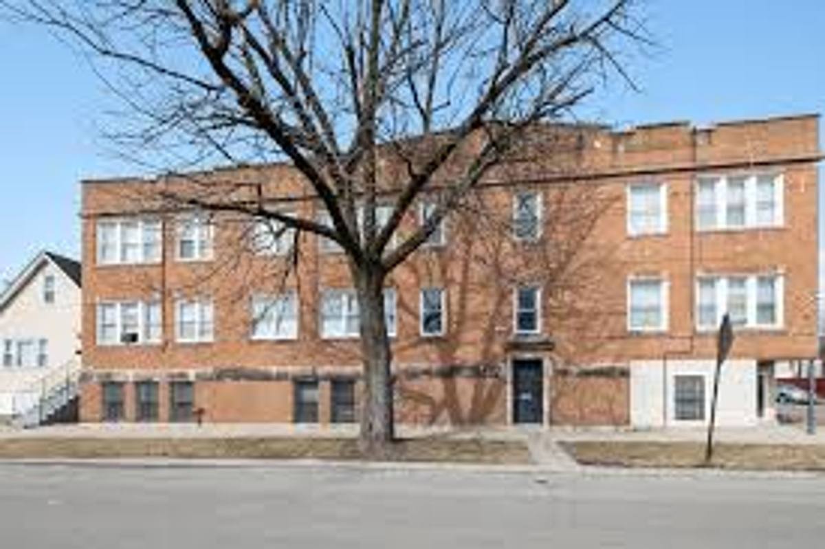 Apartment for rent at 7956 S Normal Ave, Chicago, IL 60620