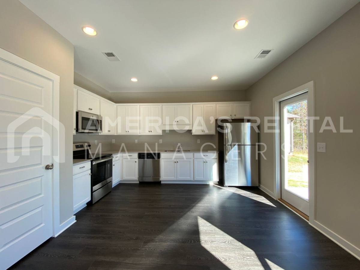 House for rent at 145 White Oak Circle, Lincoln, AL 35096