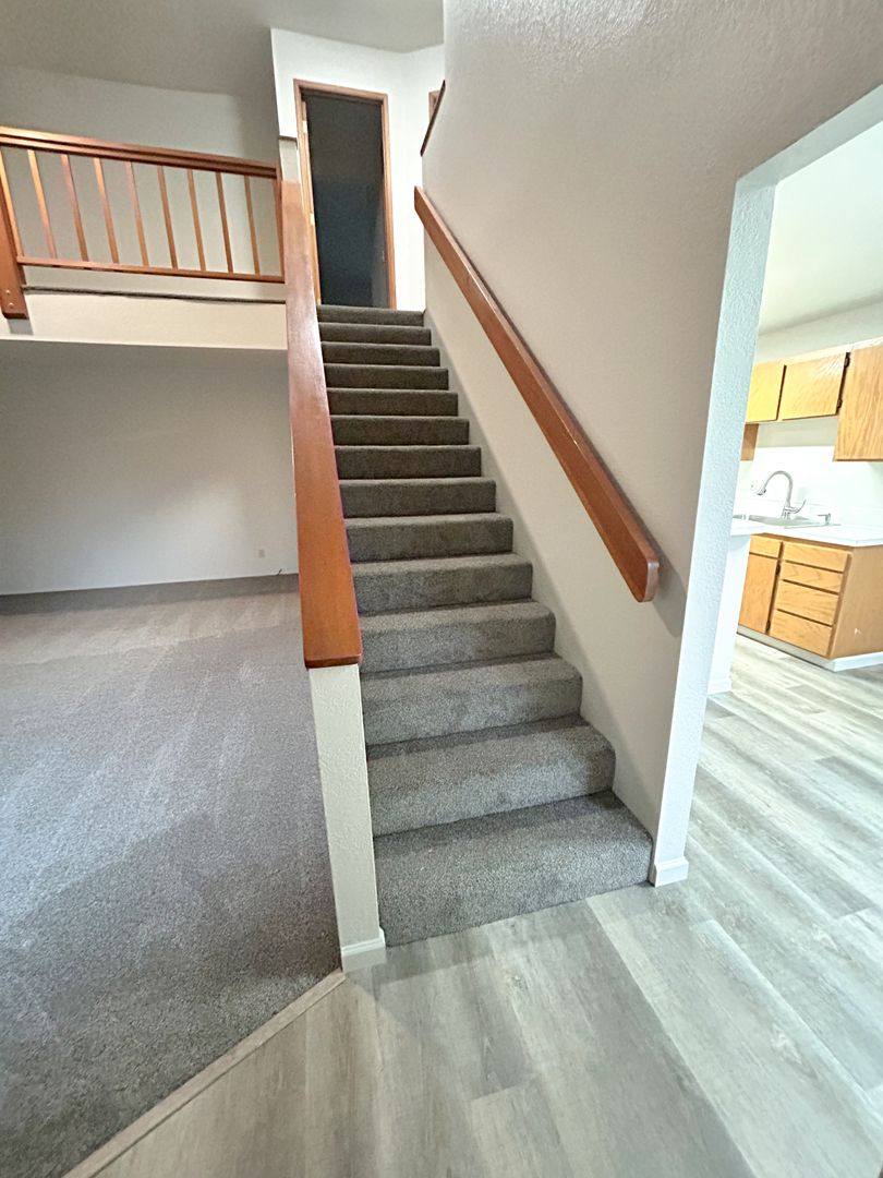Apartment for rent at 5626-5628-5630-5632 Glenridge Way, Klamath Falls, OR 97603