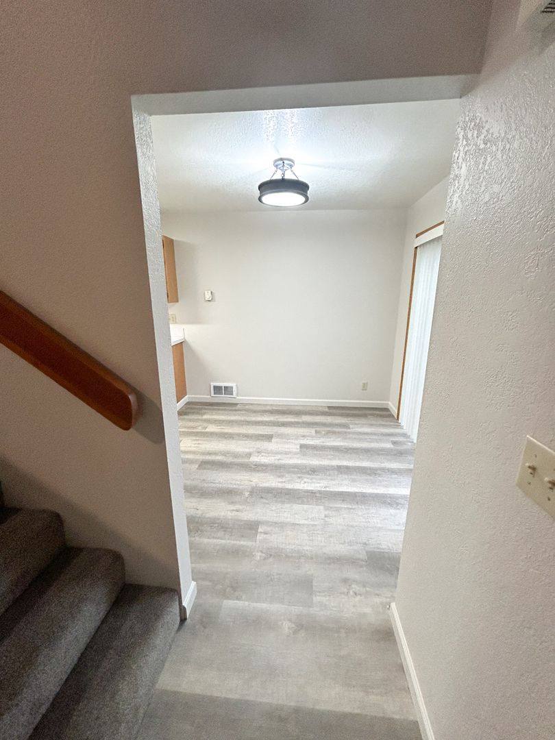 Apartment for rent at 5626-5628-5630-5632 Glenridge Way, Klamath Falls, OR 97603