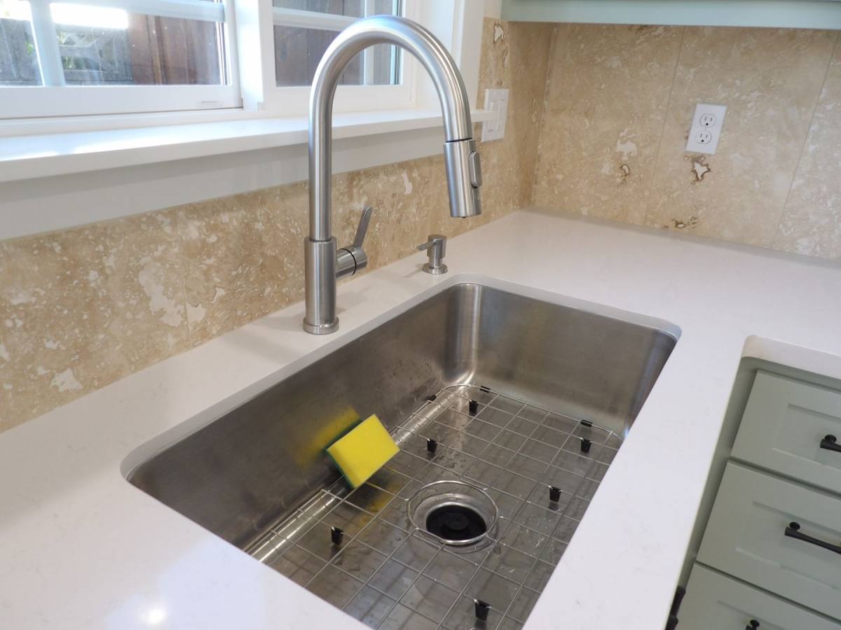 Apartment for rent at 1108 W Hickory, Lompoc, CA 93436