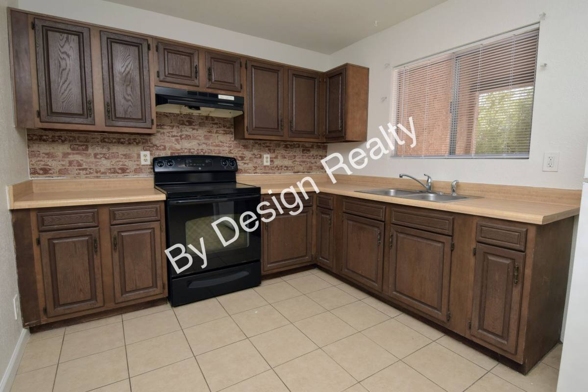 Townhouse for rent at 3334 E Presidio Rd, Tucson, AZ 85716