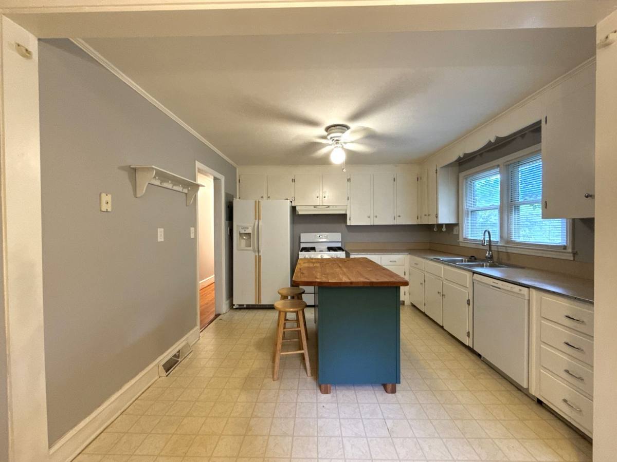 House for rent at 1969 Margate Ave, Charlotte, NC 28205