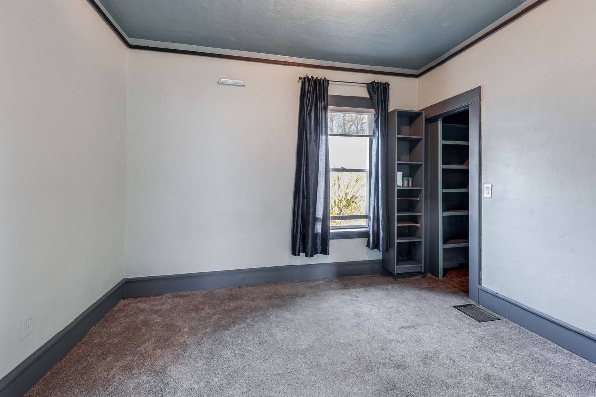 House for rent at 818 N Stafford St, Portland, OR 97217