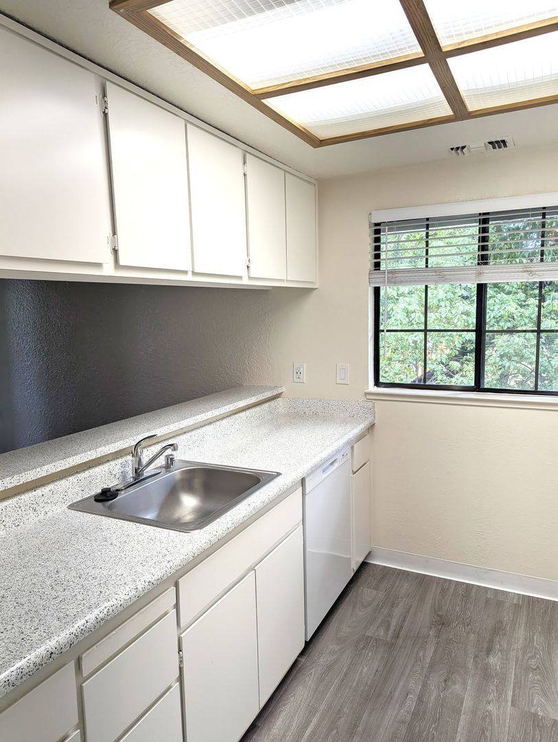 Apartment for rent at 7400 Willowcreek, Citrus Heights, CA 95610
