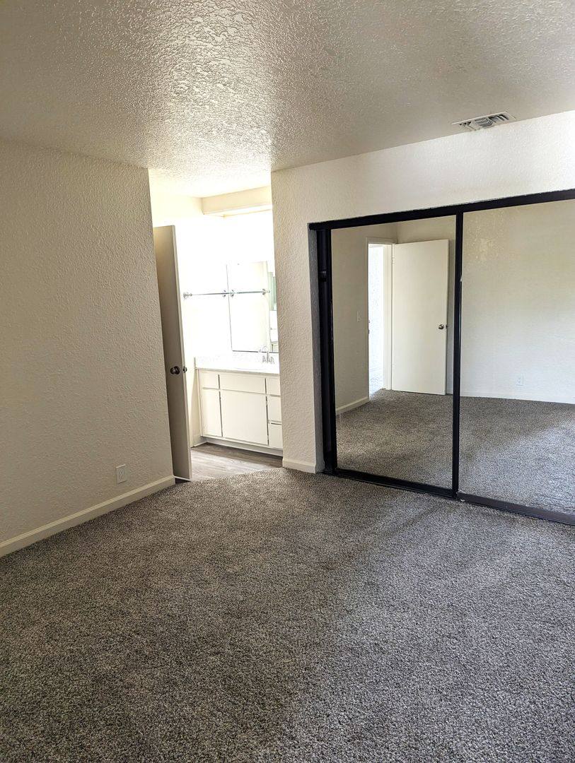 Apartment for rent at 7400 Willowcreek, Citrus Heights, CA 95610