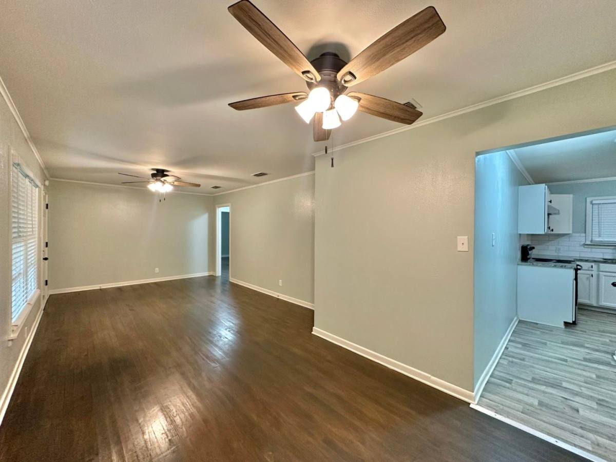 House for rent at 1121 Elizabeth Dr, Tyler, TX 75701