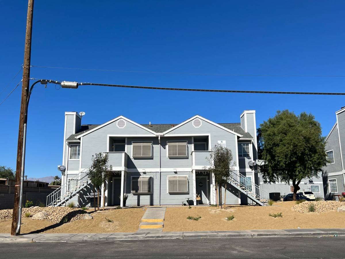 Apartment for rent at 4160 Tonopah, Las Vegas, NV 89115