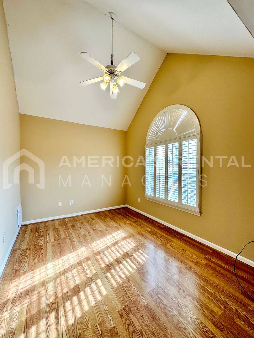 Townhouse for rent at 165 Rocky Ridge Dr, Helena, AL 35080