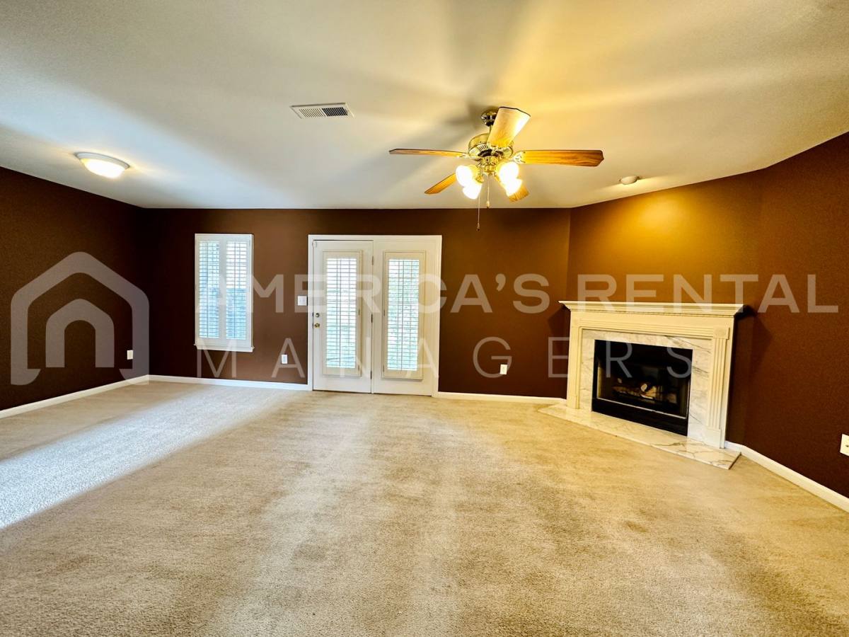 Townhouse for rent at 165 Rocky Ridge Dr, Helena, AL 35080