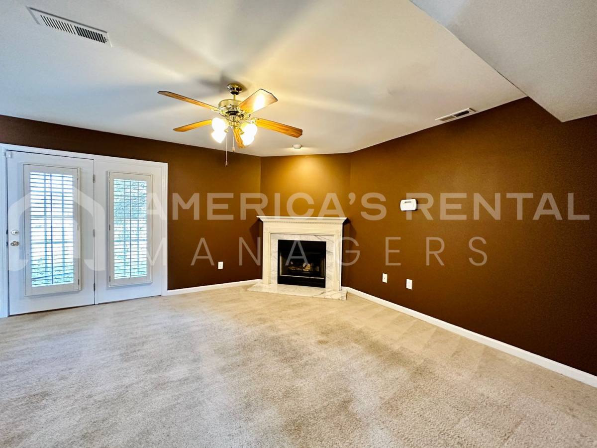 Townhouse for rent at 165 Rocky Ridge Dr, Helena, AL 35080