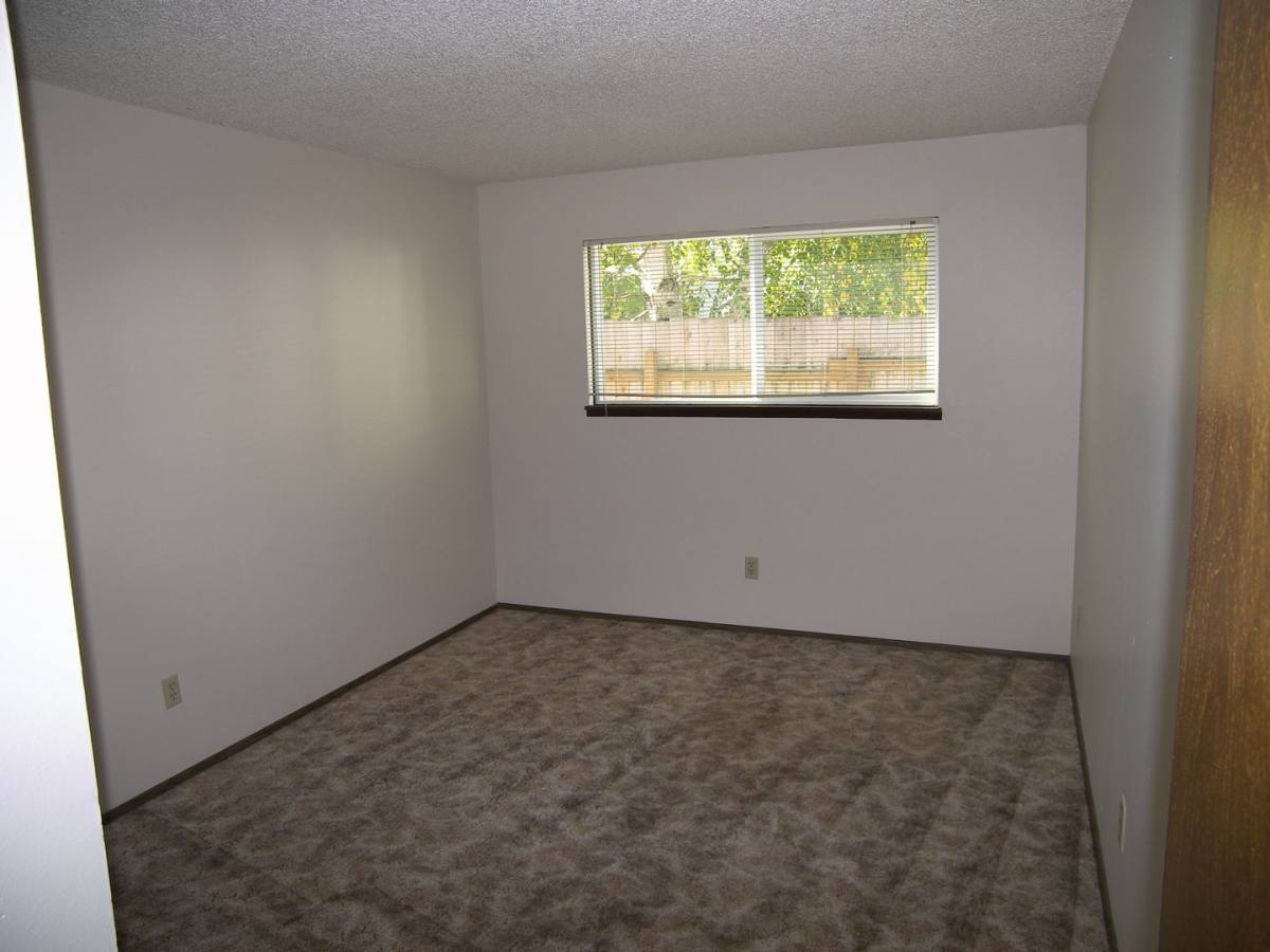 Apartment for rent at 3725-51 SE 54th, Portland, OR 97206