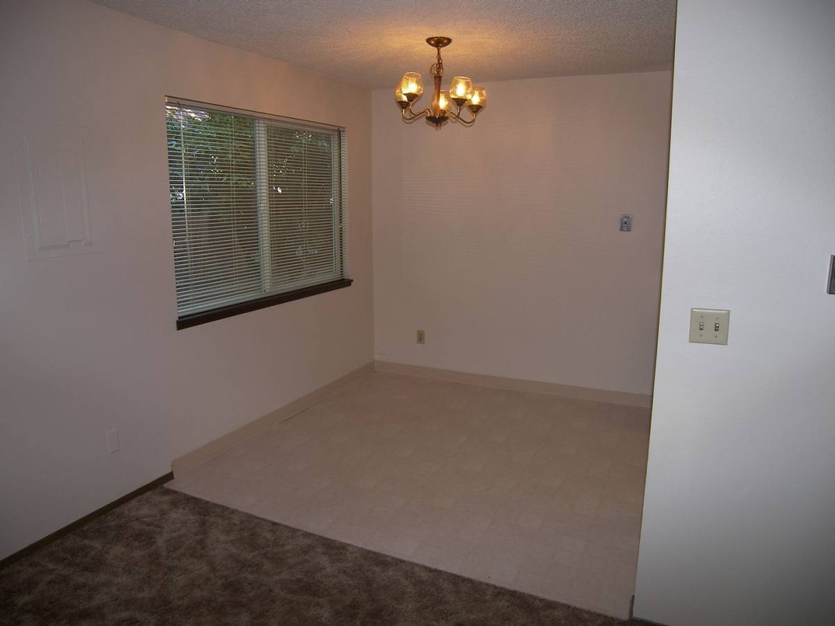 Apartment for rent at 3725-51 SE 54th, Portland, OR 97206