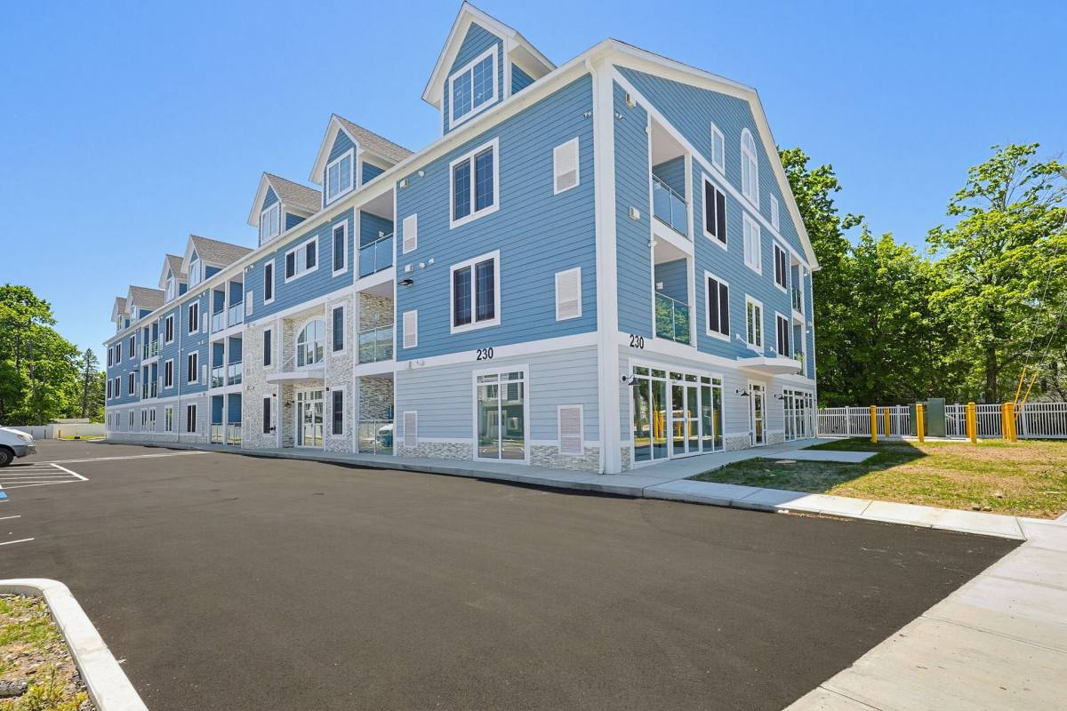 Apartment for rent at 230 E Central St, Franklin, MA 02038