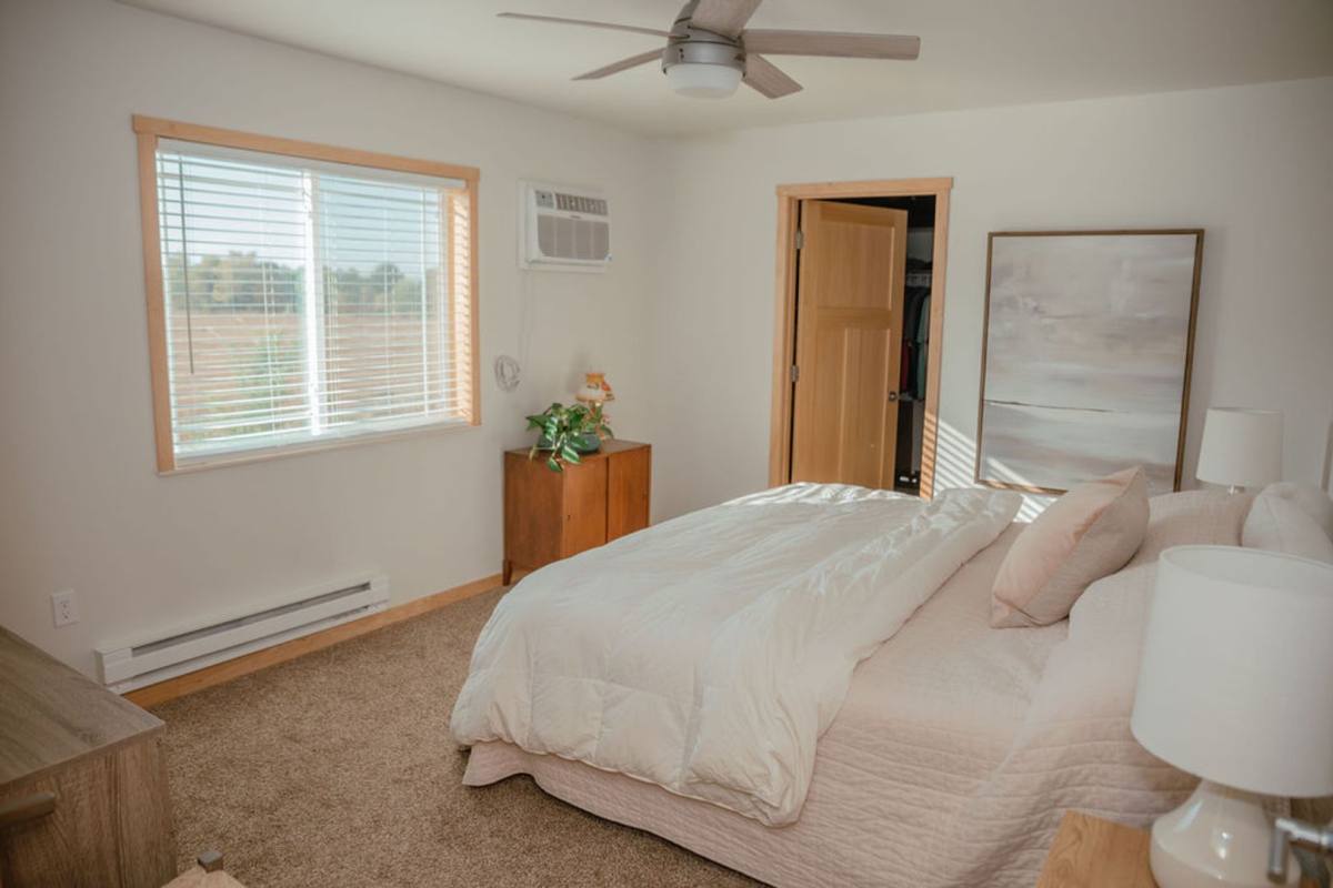 Apartment for rent at 3950 Sunnyside Dr, La Crosse, WI 54601