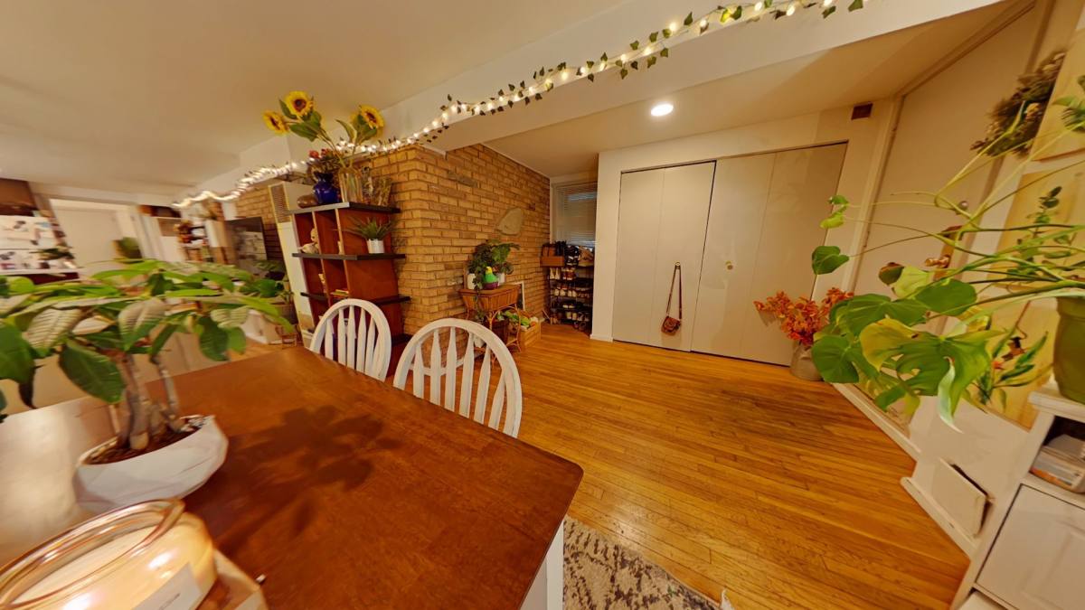 Apartment for rent at 831 W Wrightwood Ave, Chicago, IL 60614