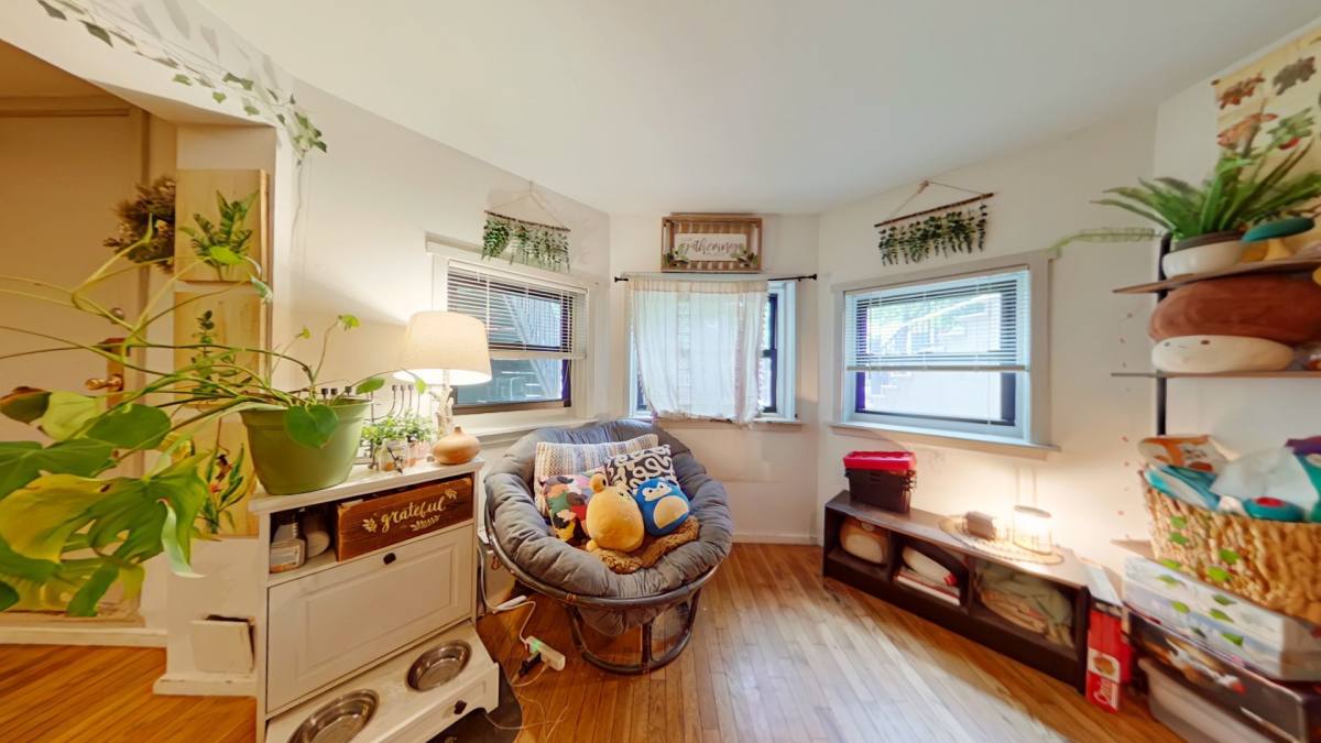 Apartment for rent at 831 W Wrightwood Ave, Chicago, IL 60614