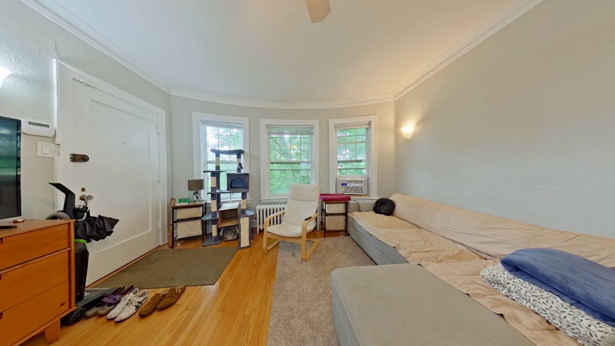 Apartment for rent at 4608-12 N Hermitage Ave, Chicago, IL 60640