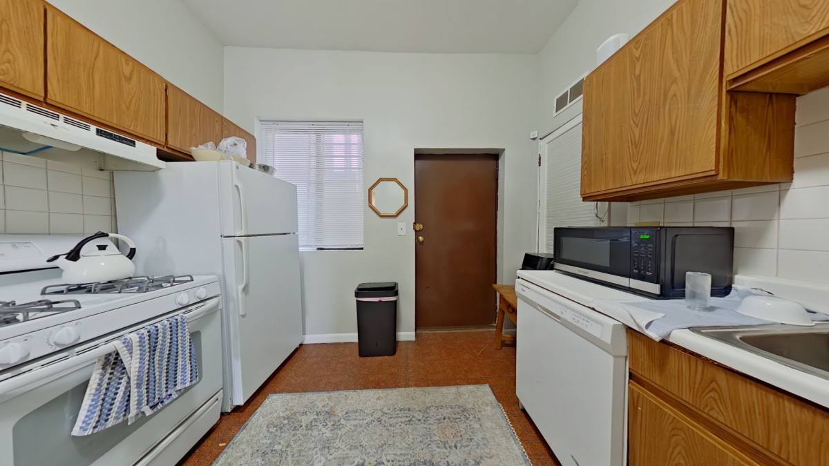 Apartment for rent at 3458 N Southport, Chicago, IL 60657