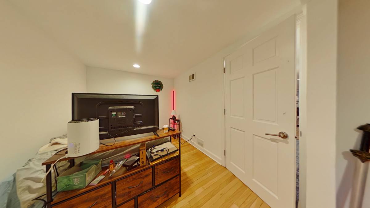 Apartment for rent at 2947 N Racine Ave, Chicago, IL 60657