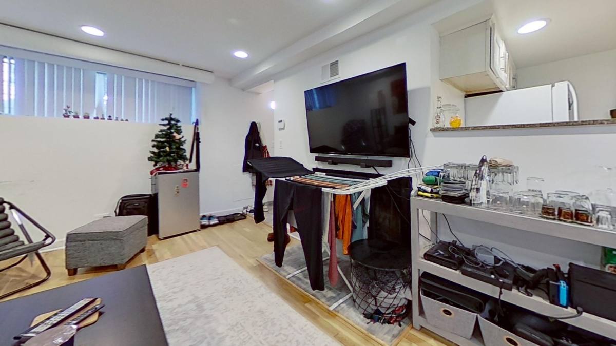 Apartment for rent at 2947 N Racine Ave, Chicago, IL 60657