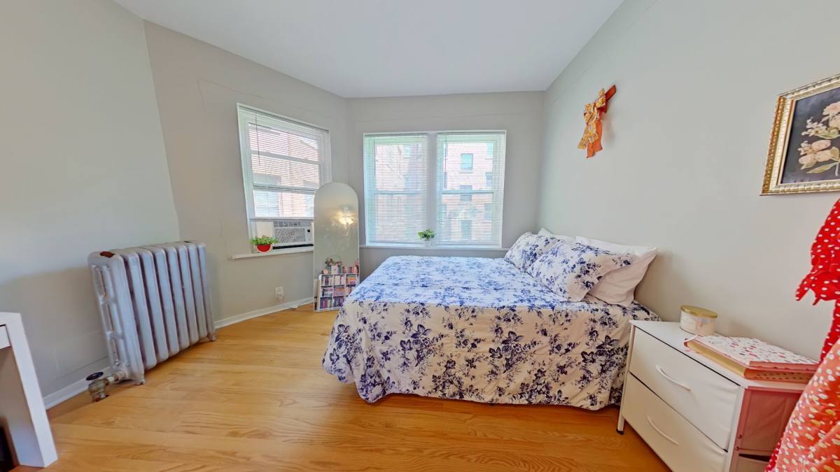 Apartment for rent at 734 W Aldine Ave, Chicago, IL 60657