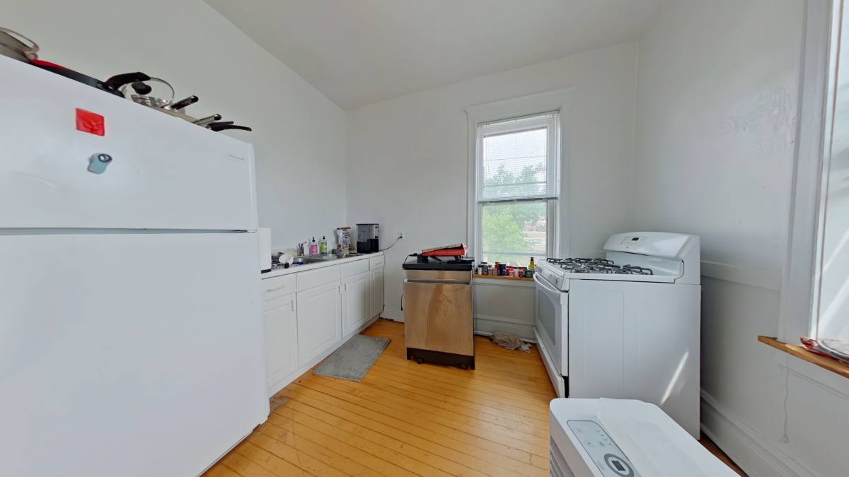 Apartment for rent at 1015 W School, Chicago, IL 60657