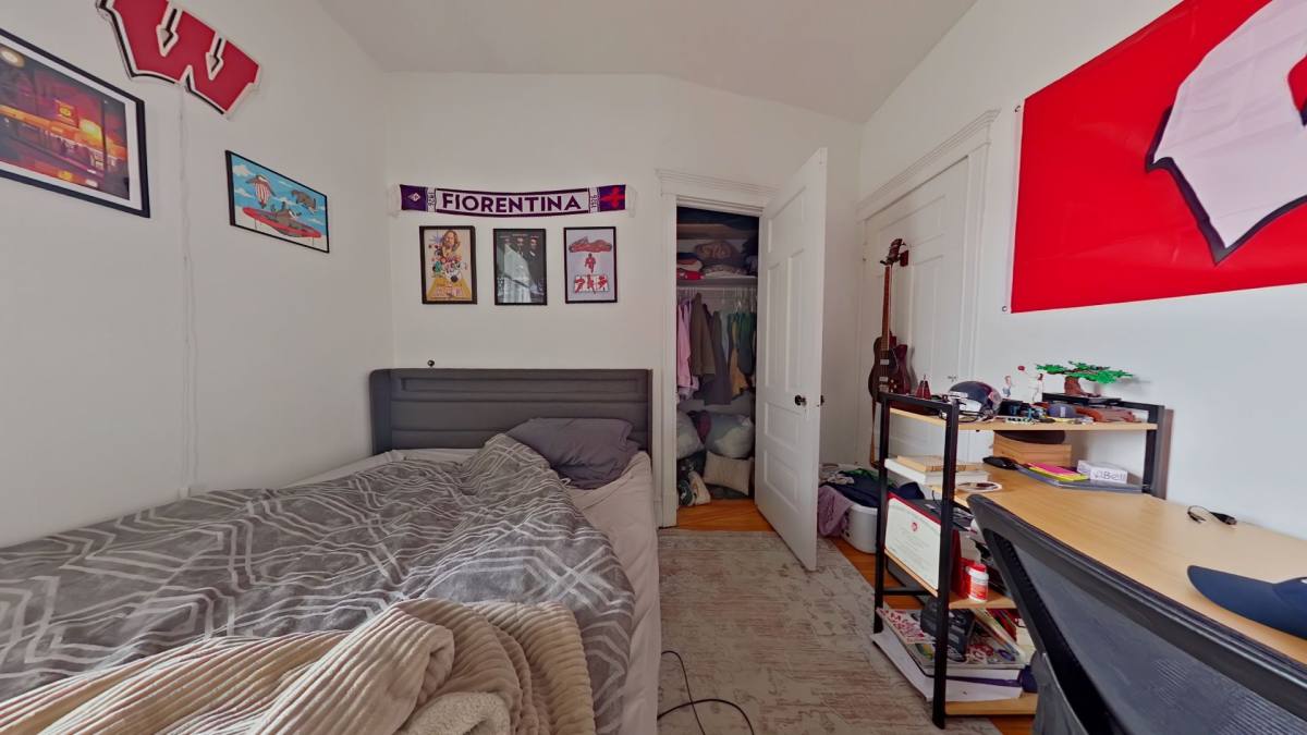Apartment for rent at 1015 W School, Chicago, IL 60657
