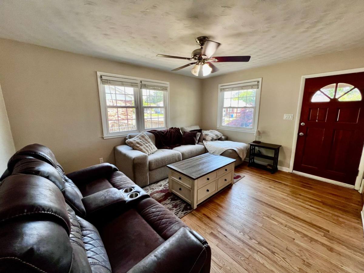 House for rent at 1114 Woodland Terrace Dr, Chesapeake, VA 23323