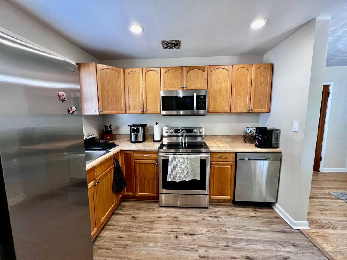 House for rent at 1114 Woodland Terrace Dr, Chesapeake, VA 23323