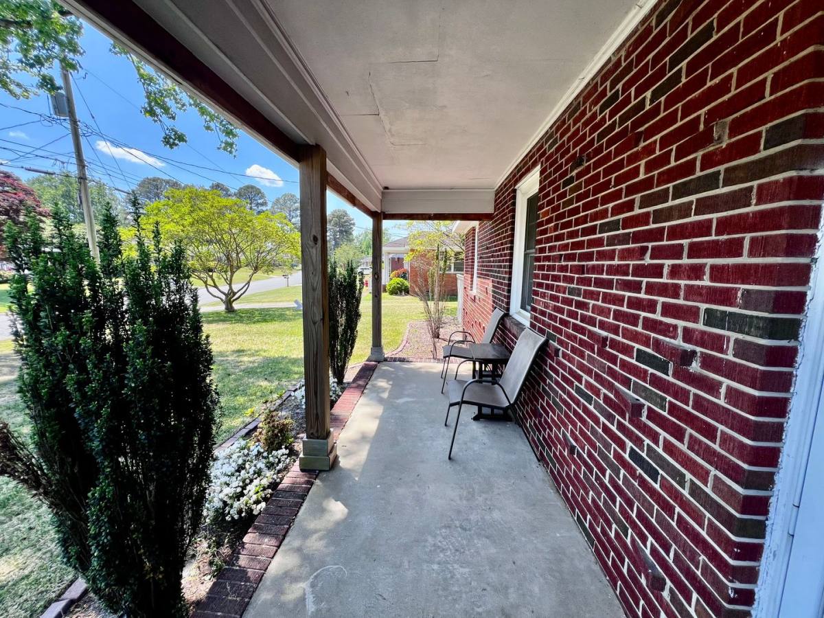 House for rent at 1114 Woodland Terrace Dr, Chesapeake, VA 23323