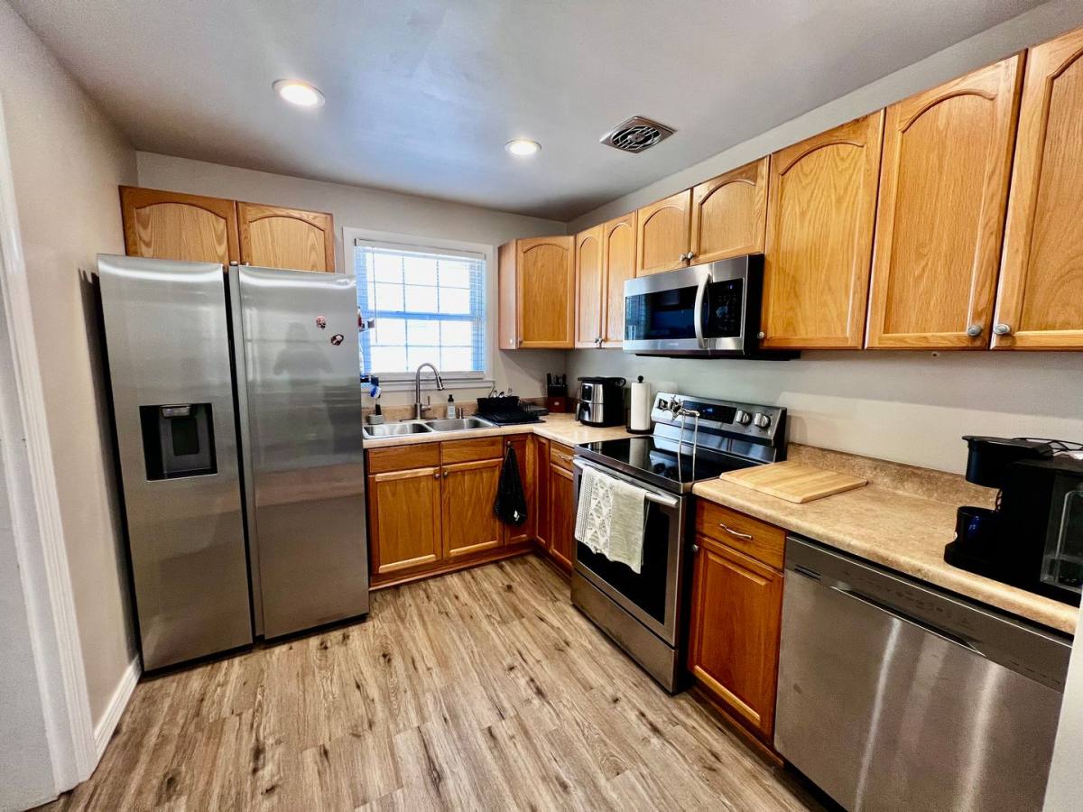 House for rent at 1114 Woodland Terrace Dr, Chesapeake, VA 23323