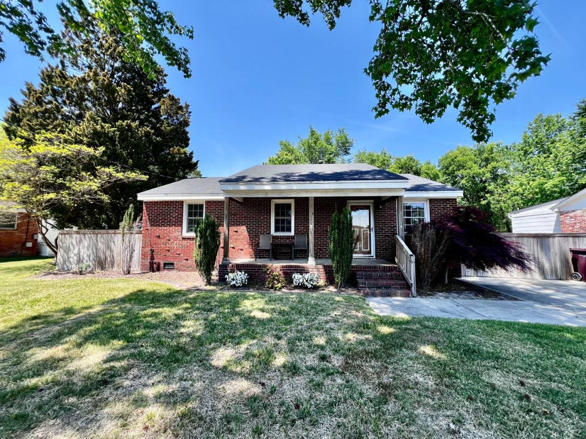 House for rent at 1114 Woodland Terrace Dr, Chesapeake, VA 23323