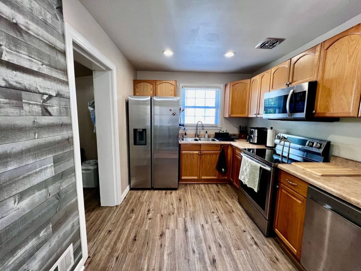 House for rent at 1114 Woodland Terrace Dr, Chesapeake, VA 23323