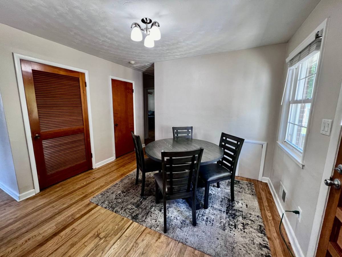 House for rent at 1114 Woodland Terrace Dr, Chesapeake, VA 23323