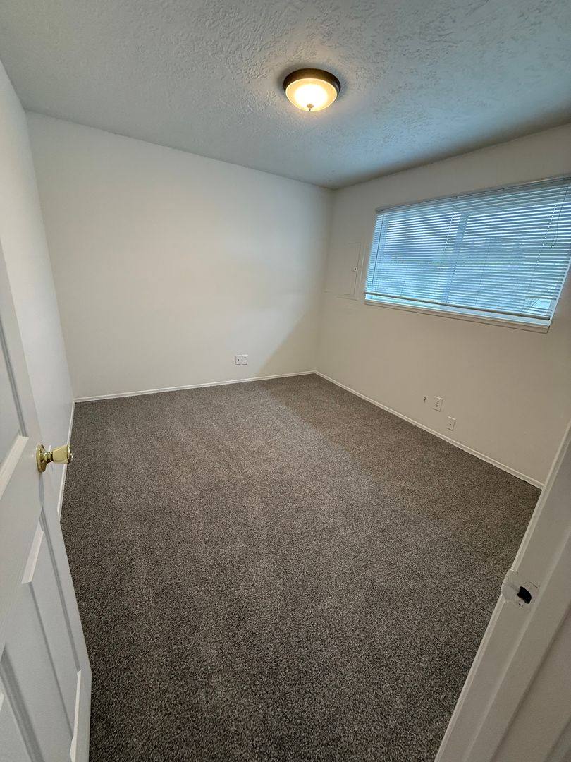 Apartment for rent at 2008 St Johns Blvd, Vancouver, WA 98661