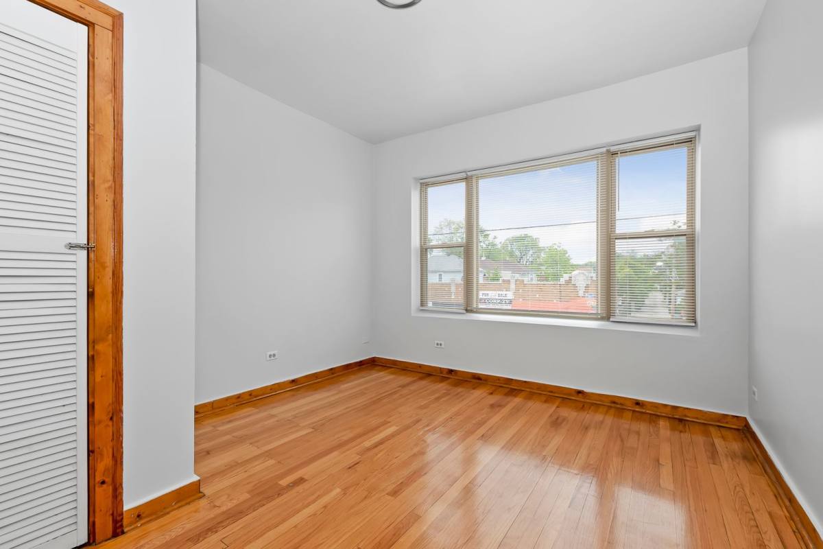 Apartment for rent at 6343-47 S Kedzie Ave, Chicago, IL 60629