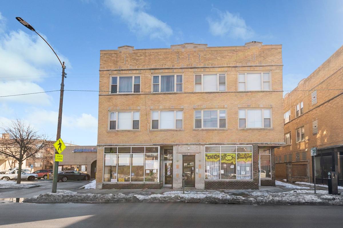 Apartment for rent at 6343-47 S Kedzie Ave, Chicago, IL 60629