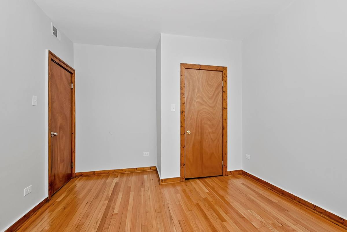 Apartment for rent at 6349 S Kedzie Ave, Chicago, IL 60629