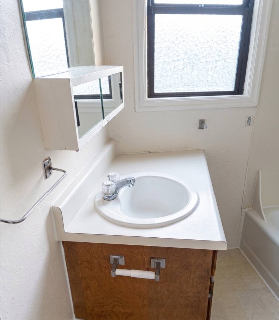 Townhouse for rent at 22-38 NE 17th, Portland, OR 97232