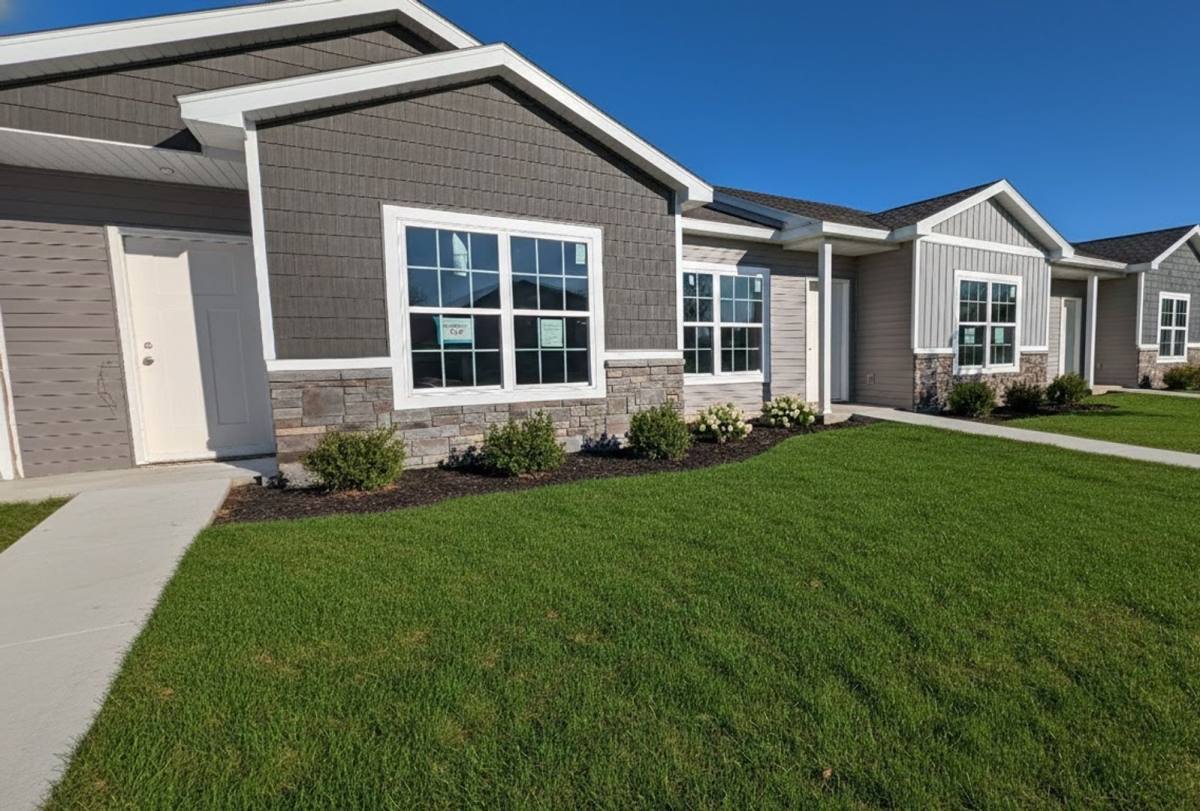 Apartment for rent at 1998 Deerfield Lane, Kendallville, IN 46755