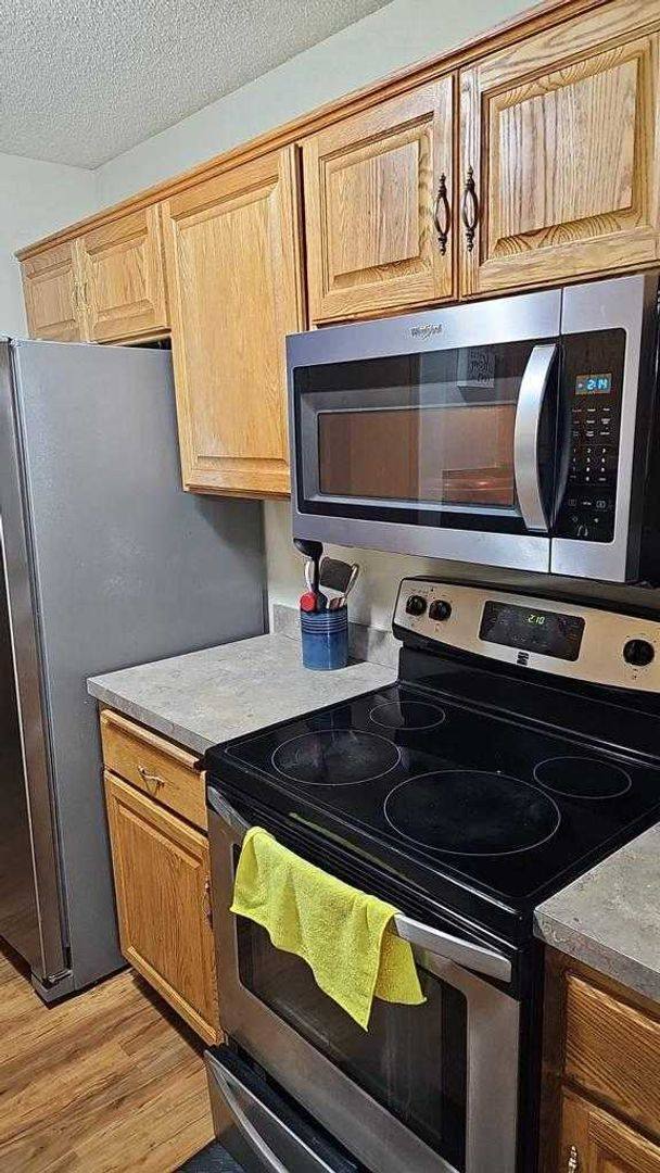 Townhouse for rent at 12120 Zealand Ave N, Champlin, MN 55316