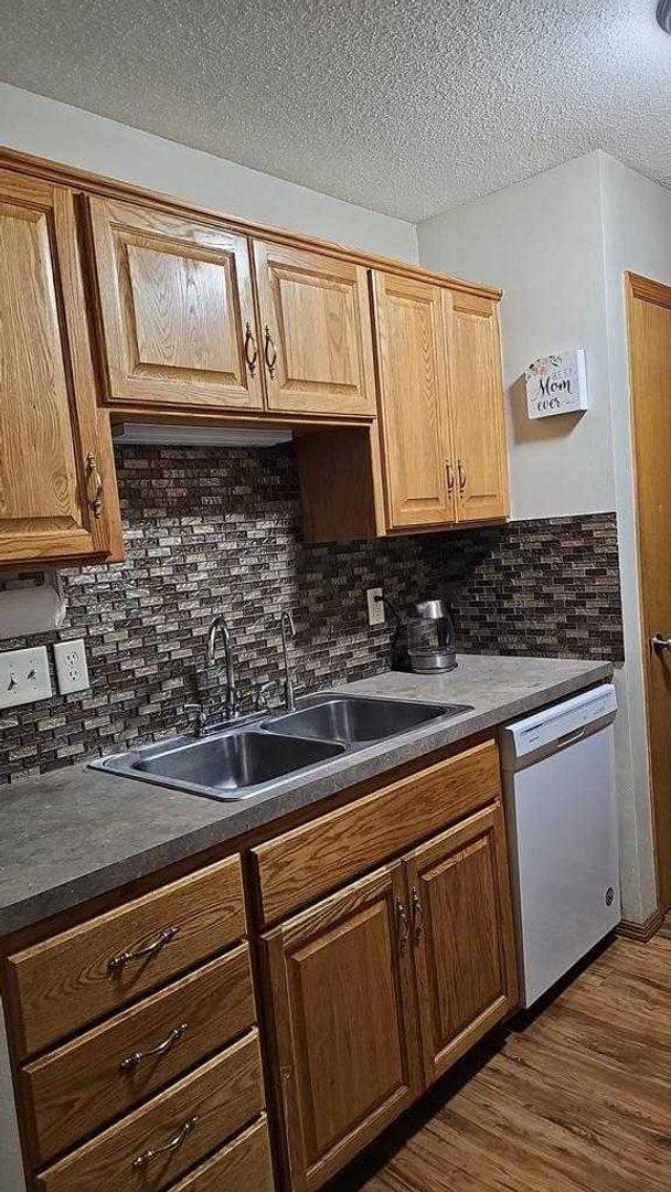 Townhouse for rent at 12120 Zealand Ave N, Champlin, MN 55316