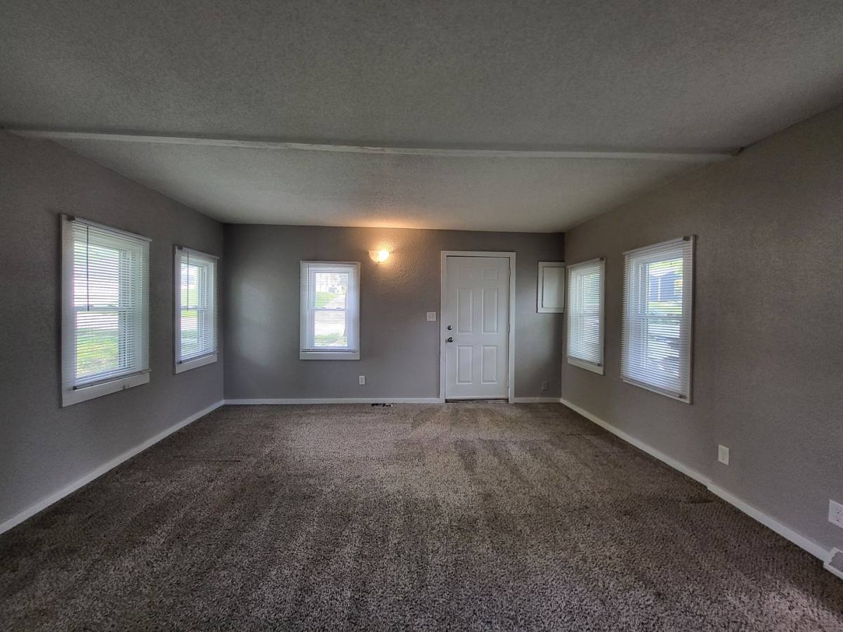 House for rent at 3840 15th St, Des Moines, IA 50313