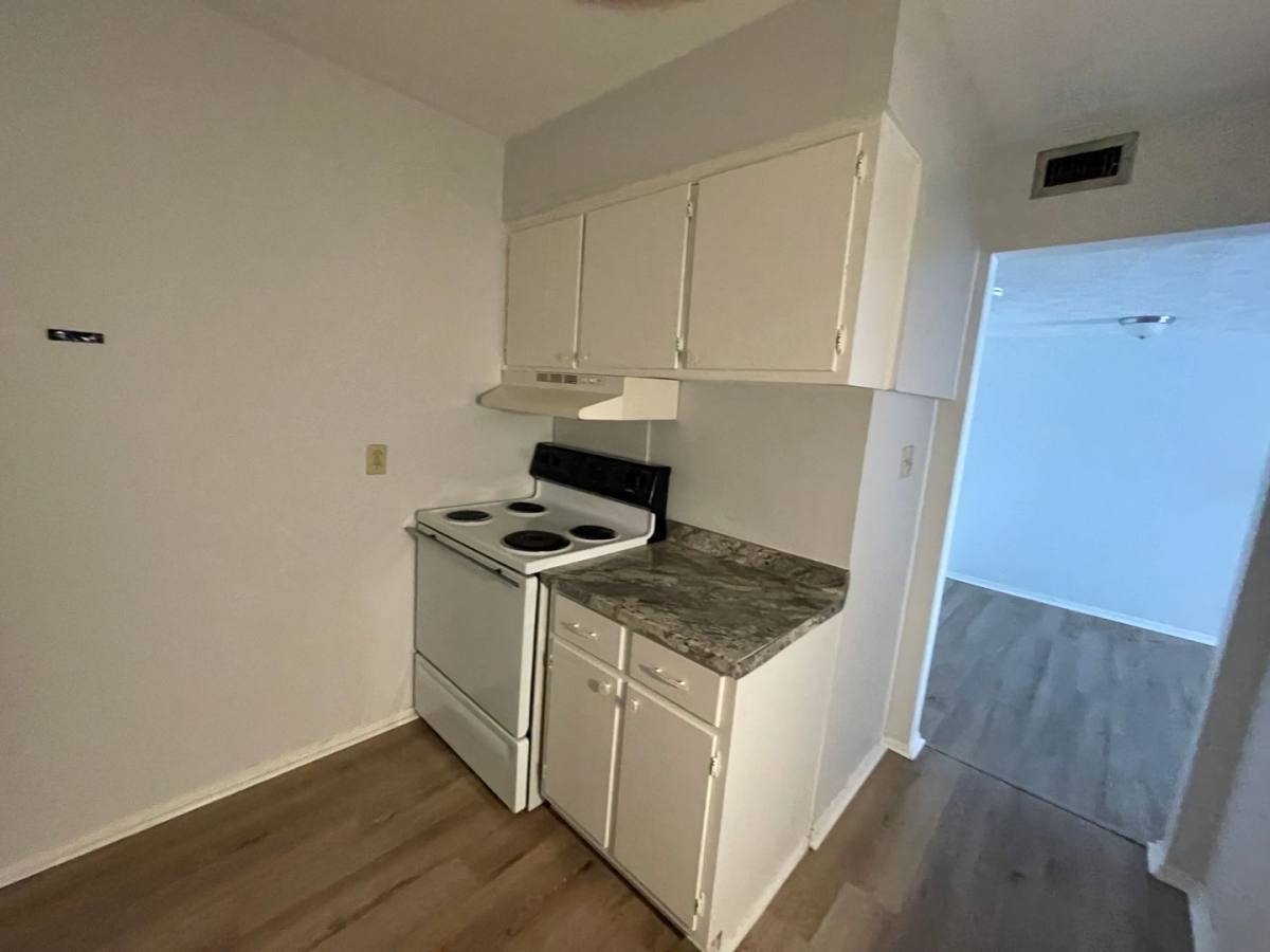 Apartment for rent at 2020 Continental Ave, Tallahassee, FL 32304